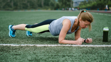A atividade física como ferramenta de regulação emocional é analisada por Alexandre Costa Pedrosa, destacando seus impactos no equilíbrio mental e no bem-estar.